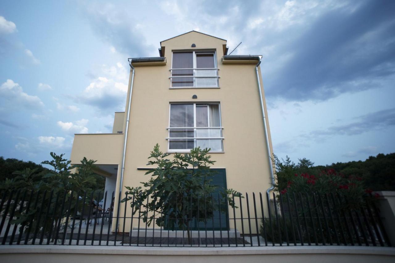 Appartamento Apartman Kovacic Drage Esterno foto